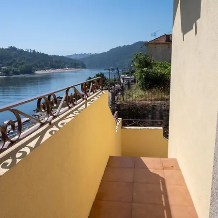 Casa Rio, Romantic Getaway In The Douro Апартаменты
